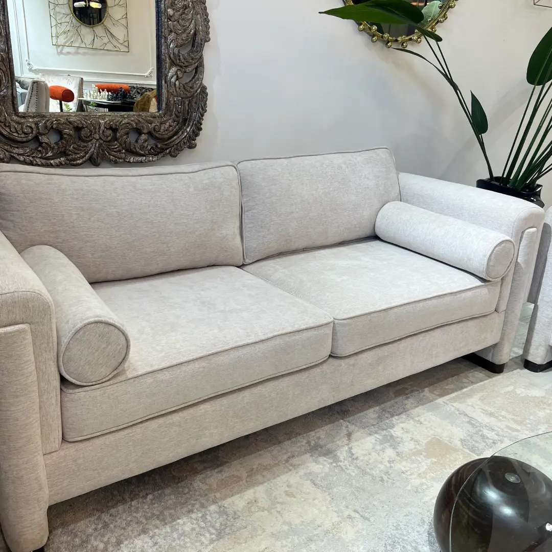 White Sofa 002